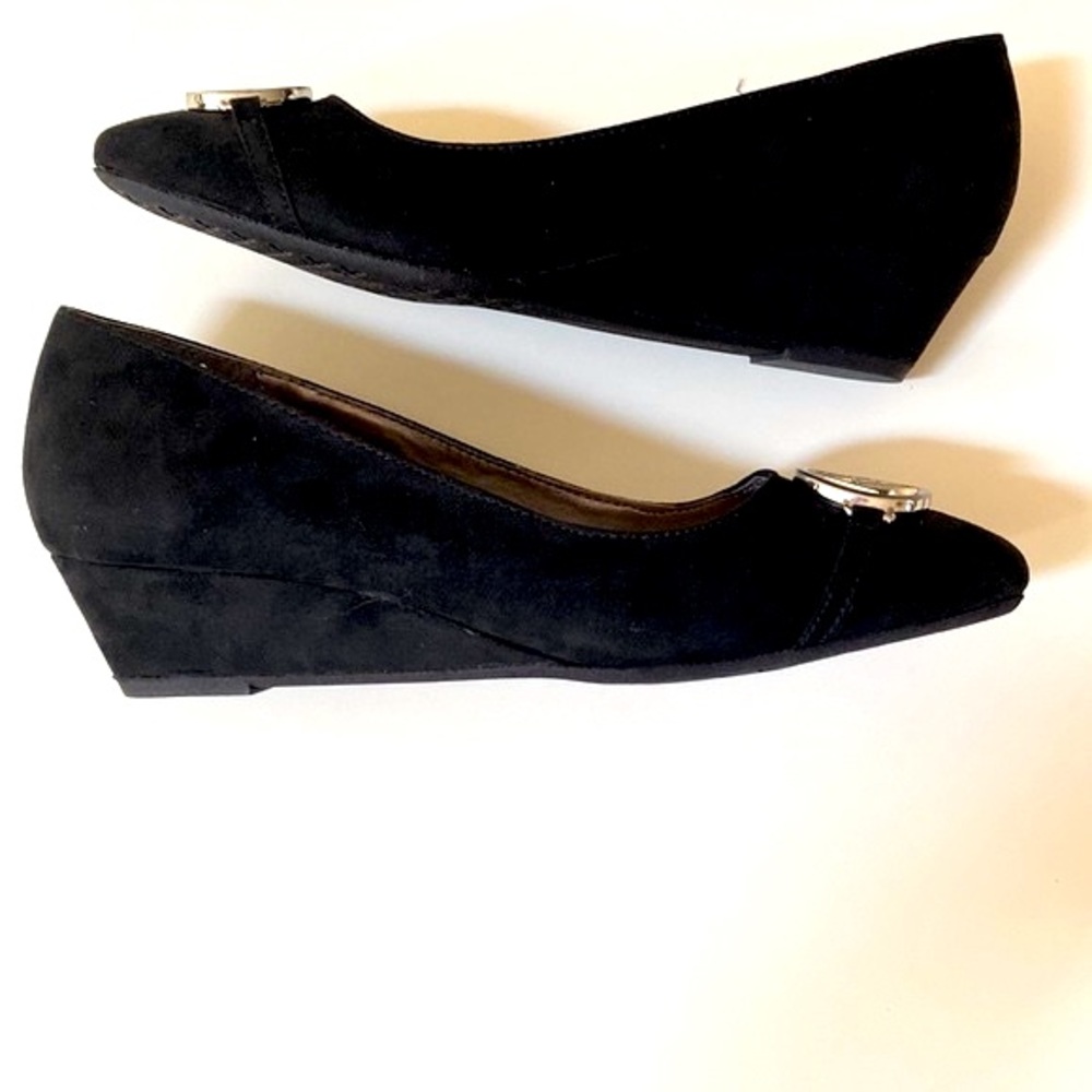 Adrienne Vittadini Black Sueded Wedge Heel